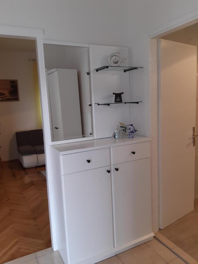 Apartment Jardin With Free Cowered Parking Zadar Exterior foto