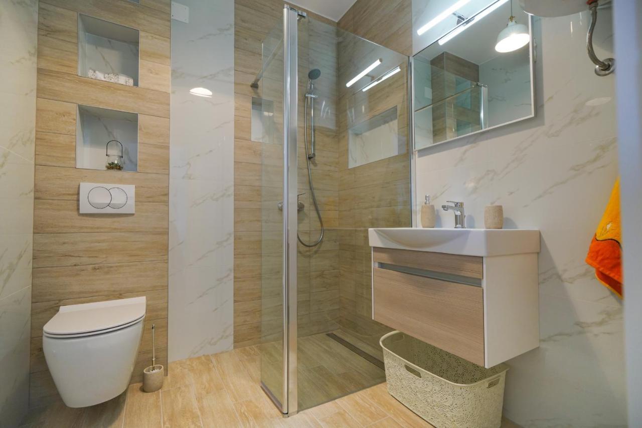 Apartment Jardin With Free Cowered Parking Zadar Exterior foto